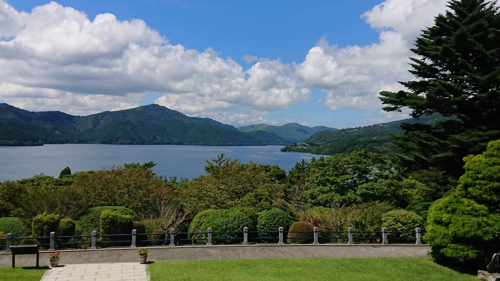 How to Book Accommodation in Japan: Complete Platform Guide for 2026